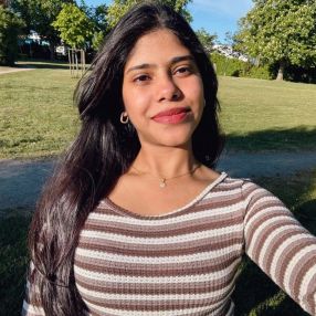 LIYA, Babysitter in Seligenstadt