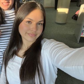 Bahara, Babysitter in Lehrte