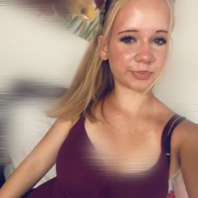 Mayla, Babysitter in Alfter