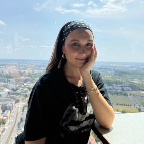 Julia, Babysitter in Fellbach
