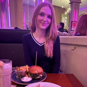 Lina, Babysitter in Bad Nenndorf