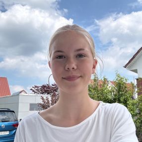 Svea, Babysitter in Burgdorf