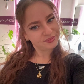 Lidia, Babysitter in Hameln