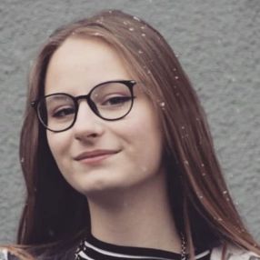 Seline, Babysitter in Chemnitz