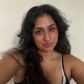 Parniya, Babysitter in Herzogenrath