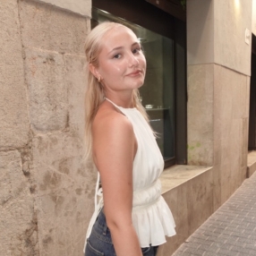 Lena, Babysitter in Wolfsburg