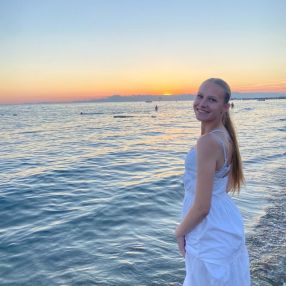 Shanaya, Babysitter in Hannover