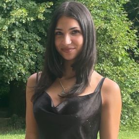 Nelly, Babysitter in Hofheim am Taunus