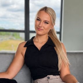 Mia Hermine, Babysitter in Essen