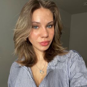 Cassi, Babysitter in Schwerin