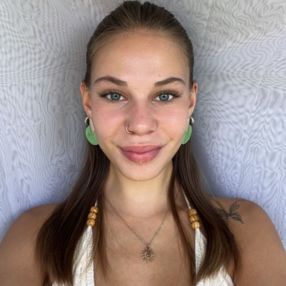 Cassi, Babysitter in Schwerin