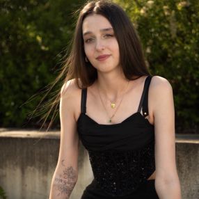 Leonie, Babysitter in Straubing
