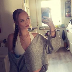 Felicitas, Babysitter in Langen