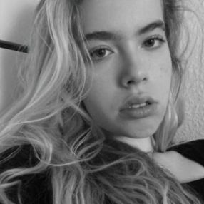 Anna, Babysitter in Frankfurt am Main