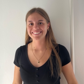 Luise, Babysitter in Leverkusen