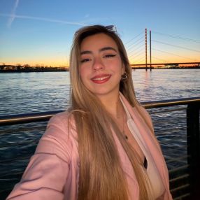 Yağmur, Babysitter in Duisburg
