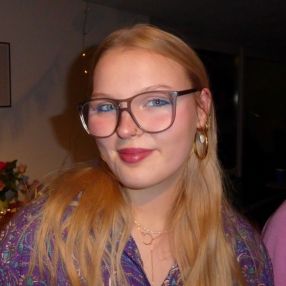 Emma, Babysitter in Gummersbach