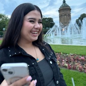 Selin, Babysitter in Frankfurt am Main