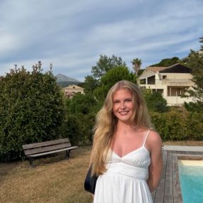 Sophia, Babysitter in Neuried