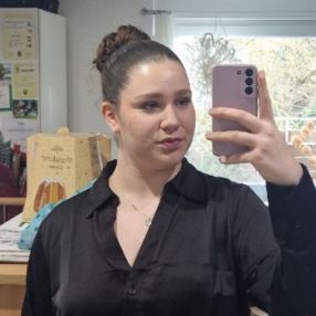 Celina, Babysitter in Leonberg