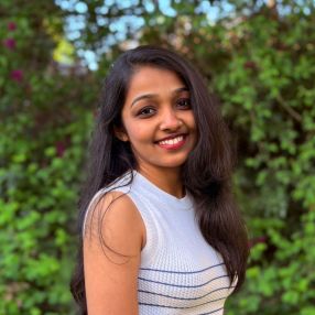 Devika, Babysitter in Warburg