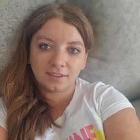 Julia Victoria, Babysitter in Lübeck