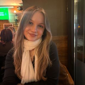 Sally, Babysitter in Bornheim