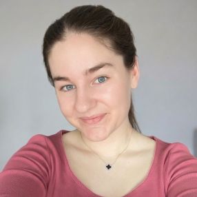 Mira, Babysitter in Solingen