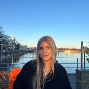 Samanta, Babysitter in Weingarten