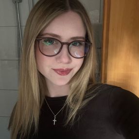 Magdalena, Babysitter in Aßlar