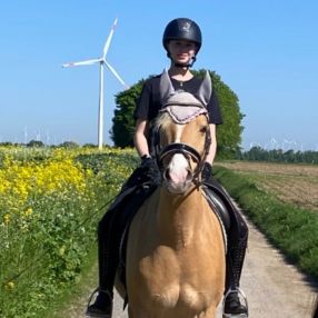 Judy, Babysitter in Bedburg