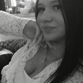 Ruby, Babysitter in Apolda