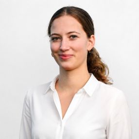 Ronja, Babysitter in Harsefeld