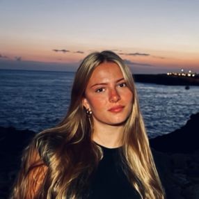 Emilia, Babysitter in München