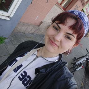 Olivia, Babysitter in Wörth am Rhein