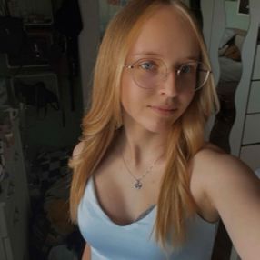 Sara, Babysitter in Schönebeck (Elbe)