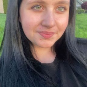 Larissa, Babysitter in Lohmar