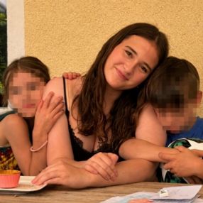 Carlena, Babysitter in Schöneck