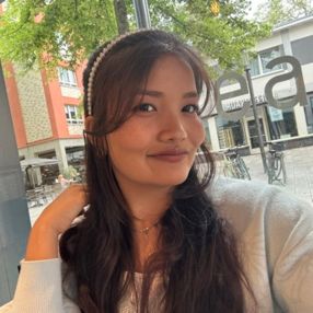 Shokofe, Babysitter in Hanau