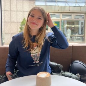 Lea, Babysitter in Düsseldorf