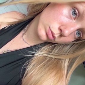 Mia, Babysitter in Schleswig