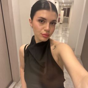 Laoura, Babysitter in Berlin
