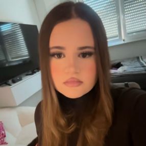 Amela, Babysitter in Paderborn