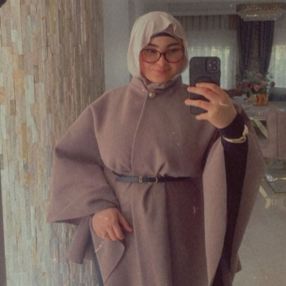 Dina, Babysitter in Vechelde