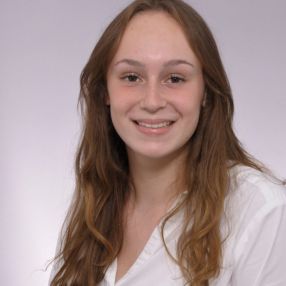 Louisa, Babysitter in Minden