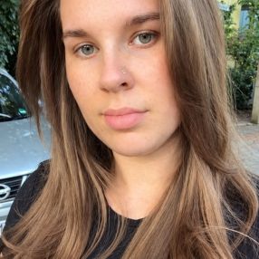 Melina, Babysitter in Neuss