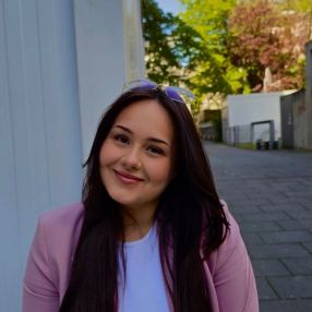 Sacharja, Babysitter in Heusenstamm