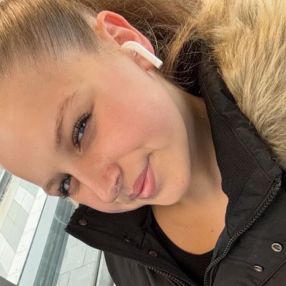 Julia, Babysitter in Frankenthal (Pfalz)