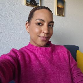 Evelyn, Babysitter in Weimar