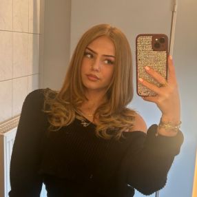 Haily, Babysitter in Minden